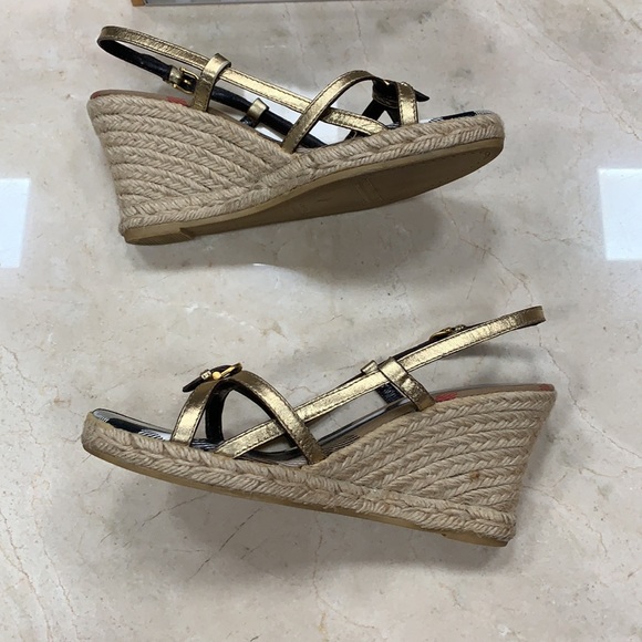 BURBERRY SIGNATURE WEDGE IN GOLD METALLIC LEATHER WITH JUTE WRAPPED HEEL SZ 8 - Picture 9 of 12